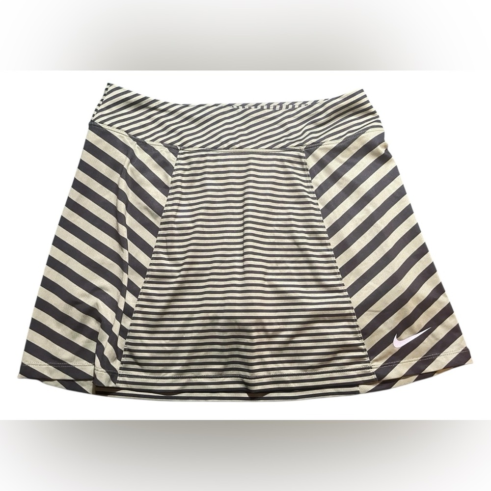 NikeGolf black and green striped Precision 2.0 knit Skort Skirt size Small EUC
